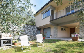 Nice apartment in Borgo a Mozzano with WiFi and 2 Bedrooms